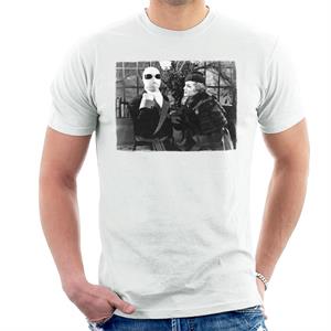 The Invisible Man And Flora Cranley Men's T-Shirt