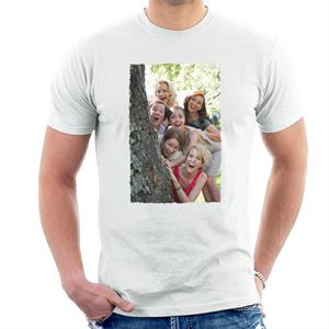 Bridesmaids Bridal Party Around Tree Men's T-Shirt